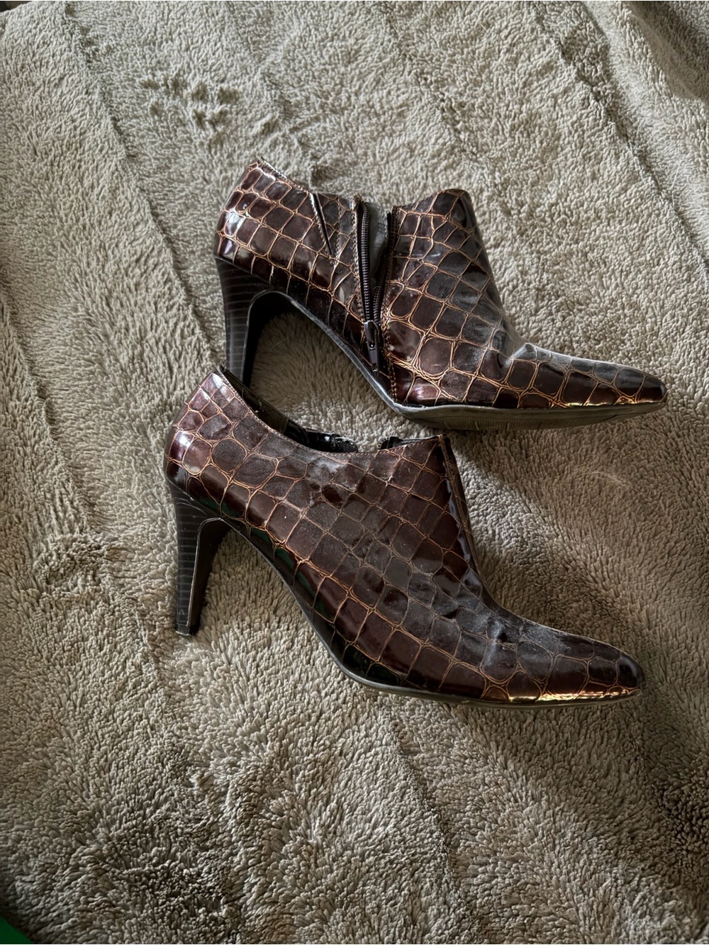 Brown Croc-Embossed Pointed Toe Heeled Booties